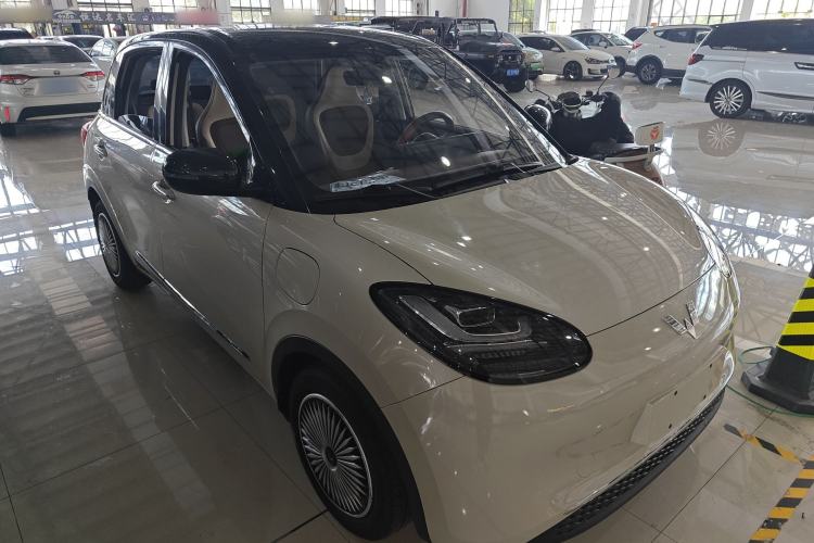 Used Wuling Bingo 2023 333 km Enjoyment Version
