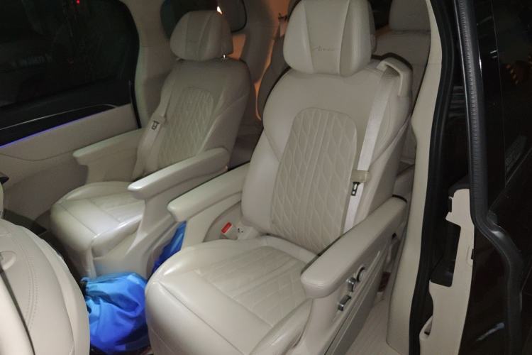 Used Buick GL8 2020 Avenir Avia Six-Seat Deluxe Edition
