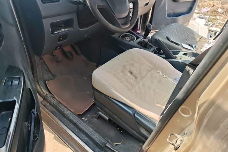 Used Wuling Rongguang V 2015 1.5L Base Version Driver Seat