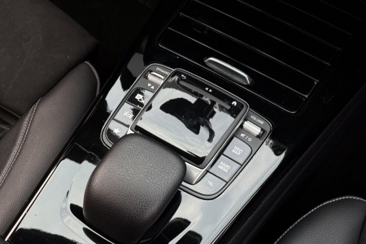 Used Mercedes-Benz A-Class 2021 A 200 L Sport Sedan Fashion Model
