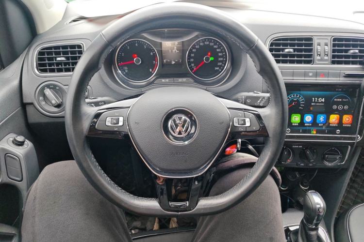 Used Volkswagen Polo 2016 1.6L Automatic Comfort Model
