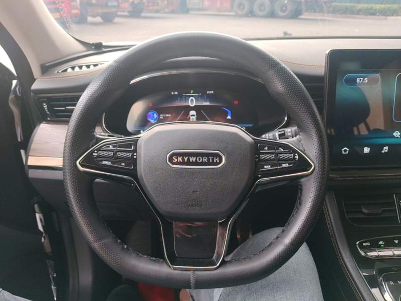 Used Skyworth HT-i 2022 1.5L PHEV 115KM LYNK & CO HT-i — 10