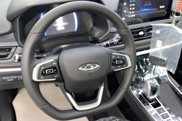 Used Chery Tiggo 8 2024 230TCI Automatic New Edition 7-Seater Interior 3