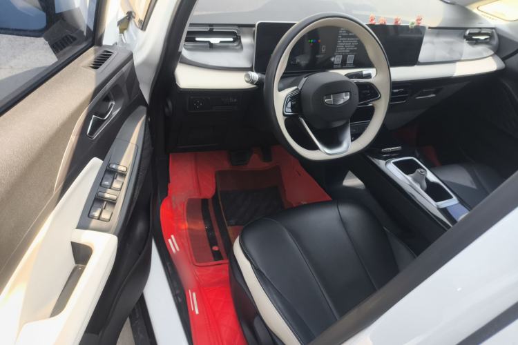 Used Geometry E Firefly 2024 401 km Fluorescent