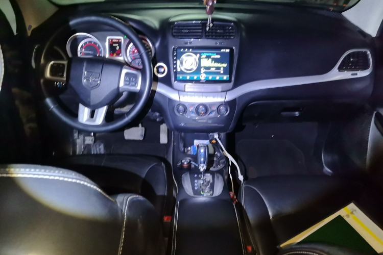 Used Dodge Journey 2013 3.6L Four-Wheel Drive Flagship Edition
