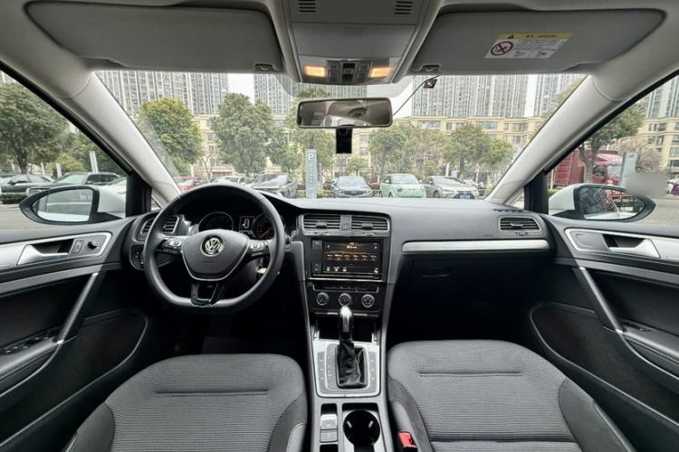 Used Volkswagen Golf 2019 1.6L Automatic Comfort Model China V Standard
