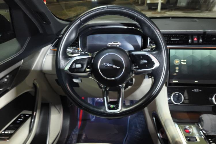 Used Jaguar F-PACE 2021 250 PS R-Dynamic S