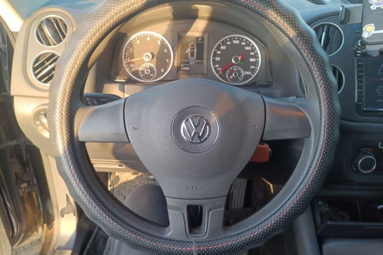 Used Volkswagen Tiguan L 2015 1.8TSI Automatic Two-Wheel Drive Trend Edition
