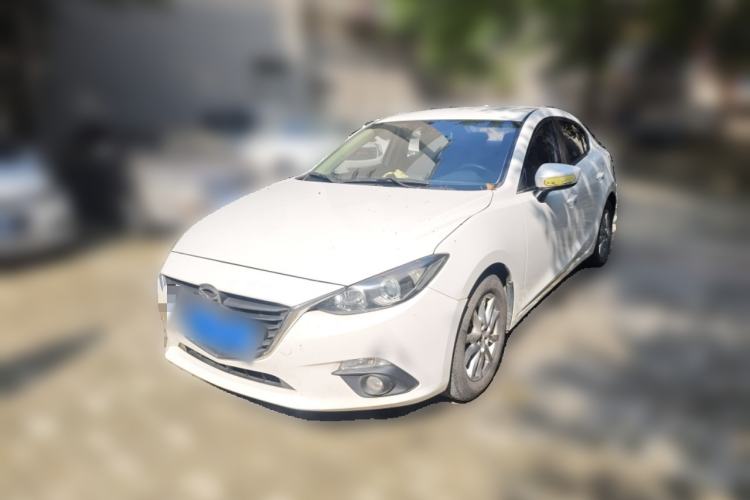 Used Mazda 3 Axela 2016 Sedan 1.5L Automatic Comfort Model