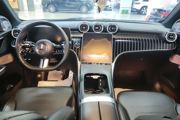 Used Mercedes-Benz GLC 2023 GLC 260 L 4MATIC Luxury 7-Seater