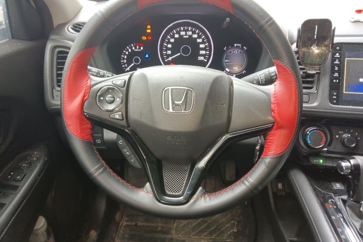 Used Honda Vezel 2022 1.5L CVT Phantom Night Pioneer Edition
