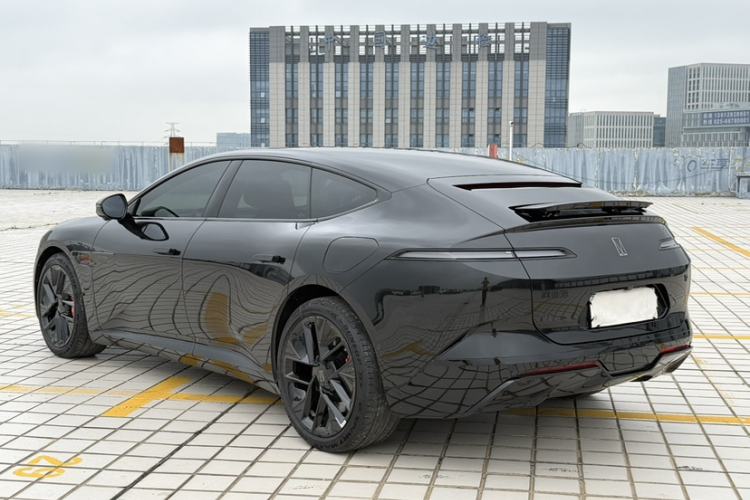 Used Avatr 12 2025 Max All-Electric Version Exterior 8