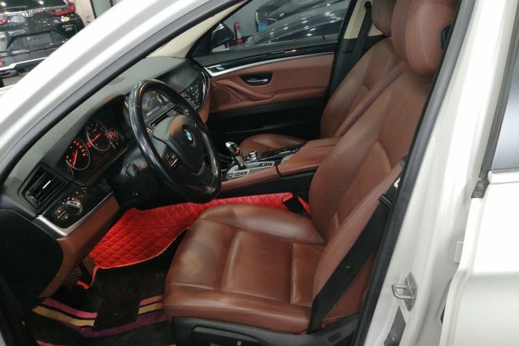 Used BMW 5 Series 2017 520Li Elegant Edition
