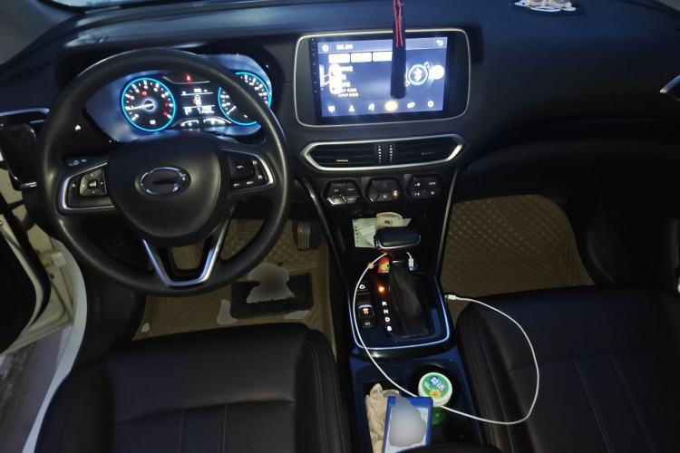 Used GAC Trumpchi GS4 2018 235T Automatic Two-Wheel Drive Elite Edition Center Console