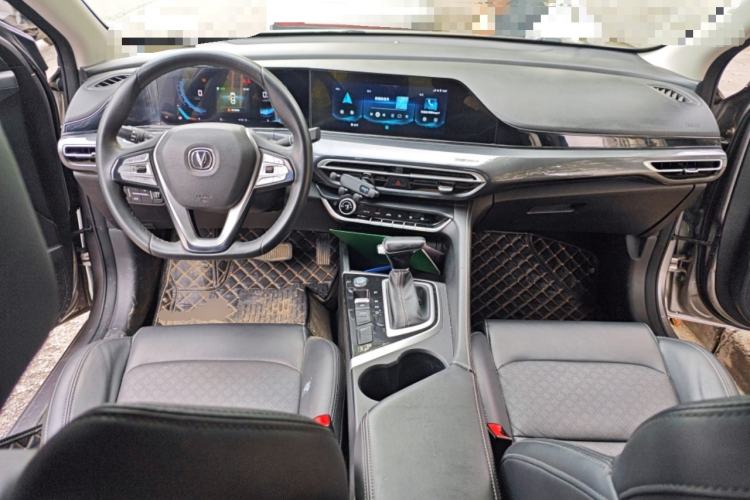 Used CHANGAN Eado 2020 PLUS Blue Whale NE 1.4T GDI DCT Prestige Model Center Console