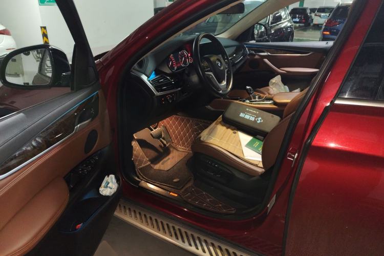 Used BMW X6 2017 xDrive28i Driver Seat