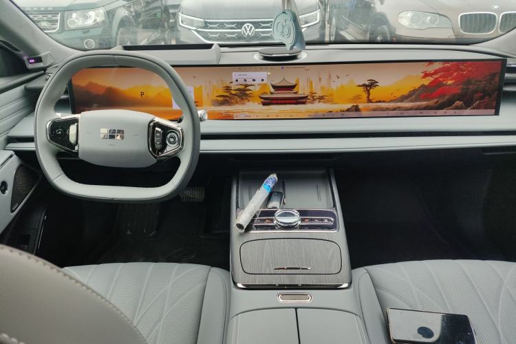 Used Geely Galaxy E8 2025 700 km Long-Range Intelligent Driving Version
