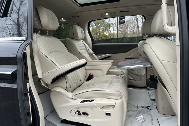 Used VOYAH Dream 2022 Low-Carbon Edition Dream+ Smart Enjoyment Package Interior 4