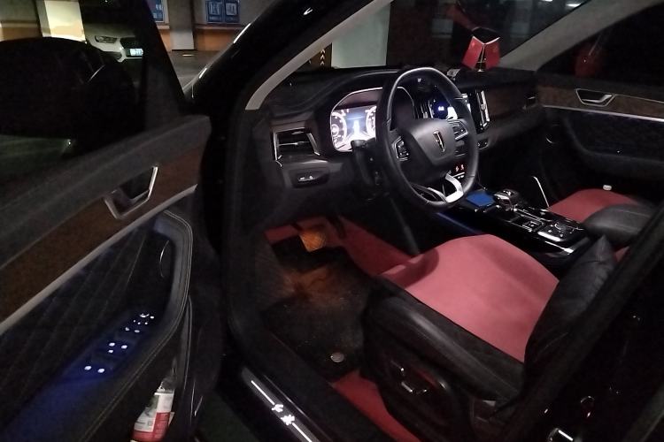 Used Hongqi HS7 2022 2.0T DCT Two-Wheel Drive Smart Connect Flagship Edition Seven Seats
