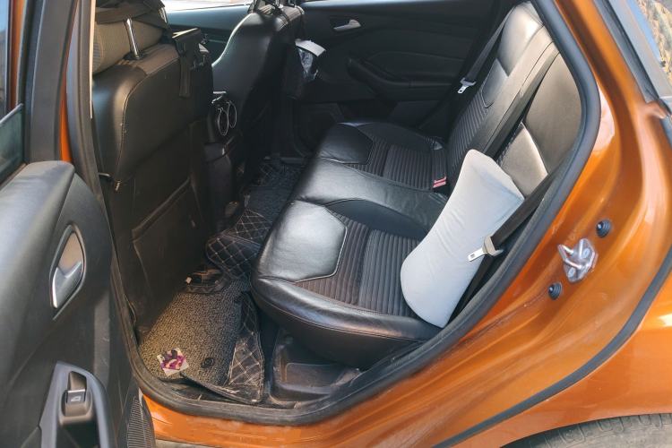 Used Ford Focus 2015 Hatchback 1.6L Automatic Fashion Edition
