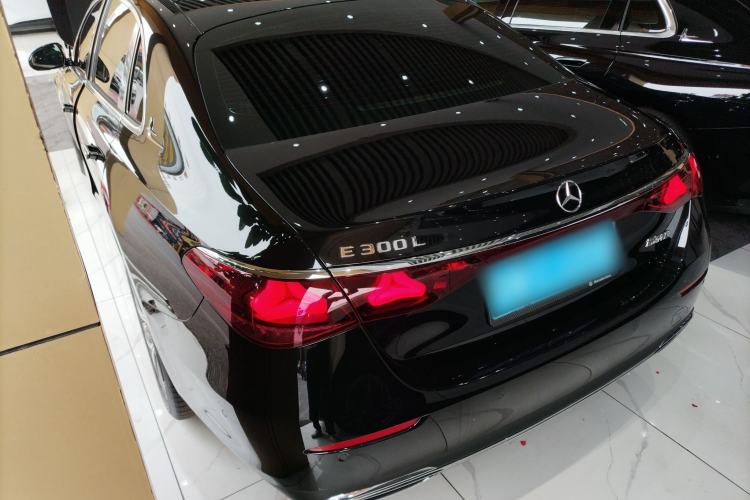 Used Mercedes-Benz E-Class 2024 Refresh E 300 L Stylish Edition
