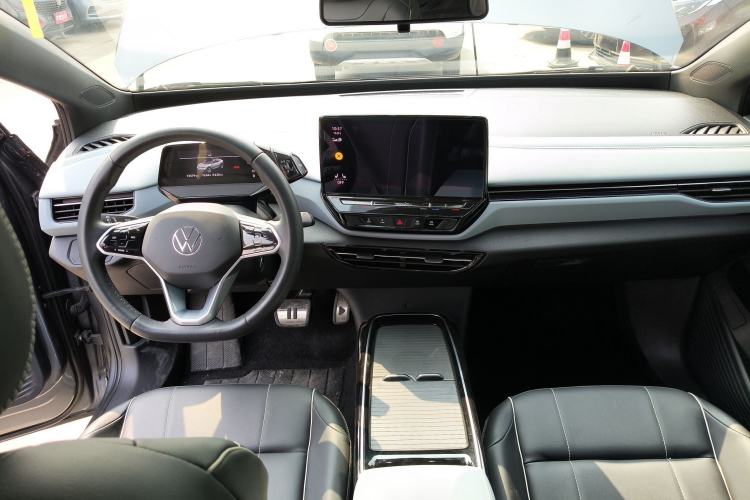 Used Volkswagen ID.4 X 2022 Pure Long-Range Version Center Console