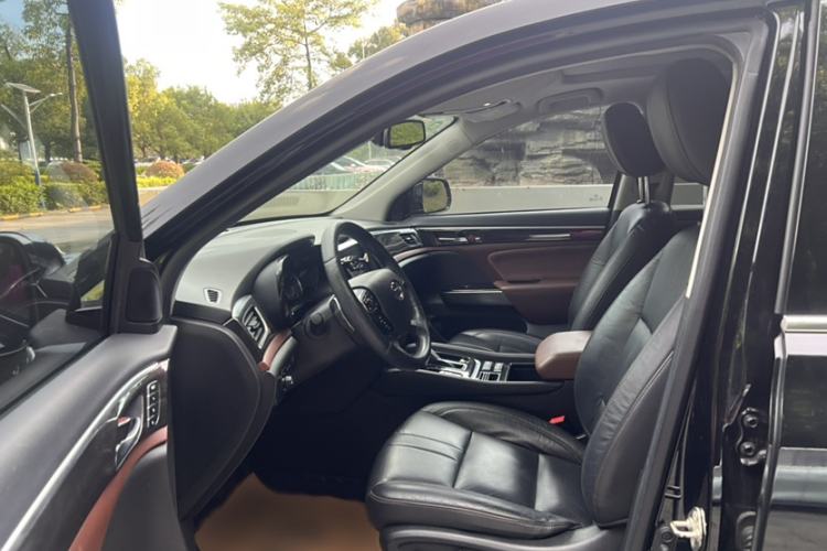 Used GAC Trumpchi GS8 2017 320T Two-Wheel Drive Luxury Smart Connectivity Version (7 Seats)