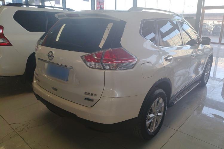 Used Nissan X-Trail 2014 2.5L CVT Luxury Edition 4WD Rear Right 45 Deg