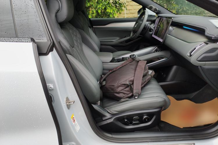 Used BYD Song L EV 2025 Intelligent Driving Version 662 km LiDAR Excellence Edition
