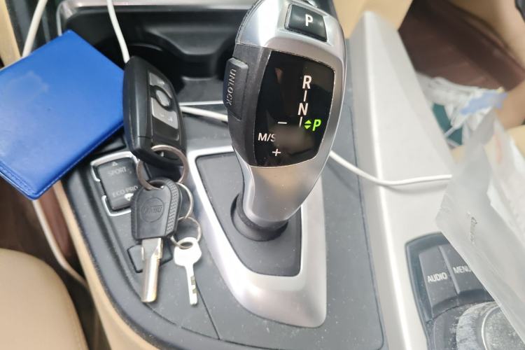 Used BMW 3 Series 2015 320Li Fashion Model
