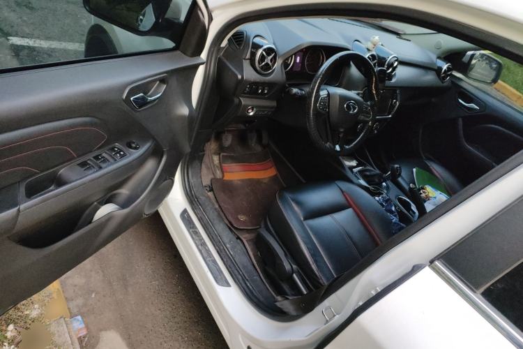 Used Soueast DX3 2016 1.5L Manual Luxury Edition Driver Seat