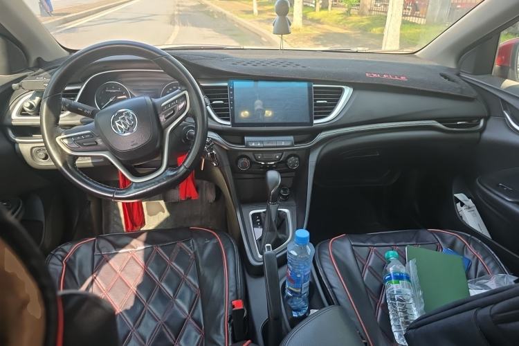 Used Buick GT 2018 18T Automatic Elite Model Center Console