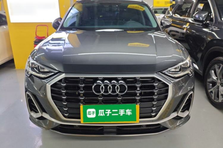 Used Audi Q3 2019 40 TFSI Fashion Dynamic Model
