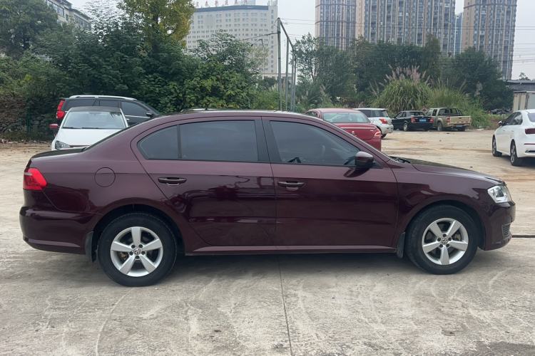 Used Volkswagen Lavida 2013 Revised Classic 1.6L Automatic Fashion Edition