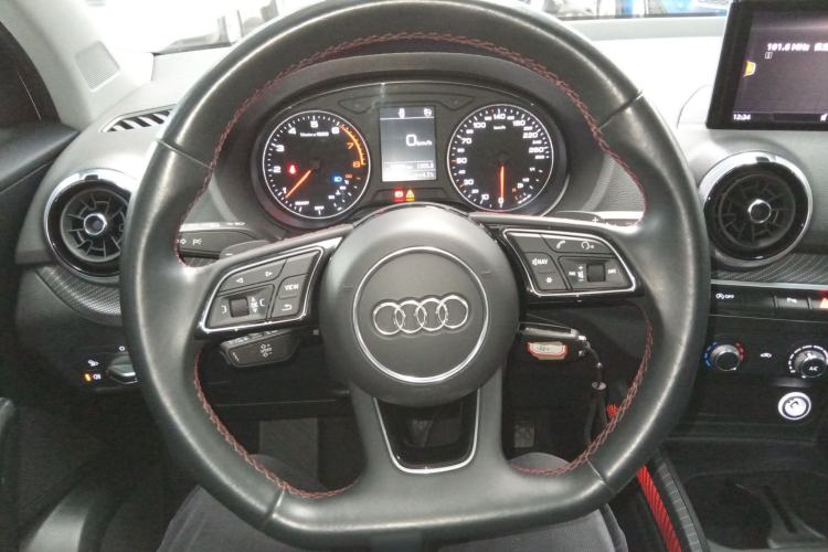 Used Audi Q2L 2023 35TFSI Progressive Dynamic Edition