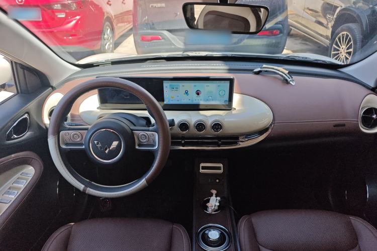 Used Wuling Bingo 2023 203km Comfort Edition Center Console