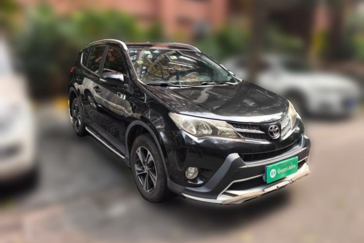Used Toyota RAV4 2015 2.0L CVT Two-Wheel Drive Fashion Edition