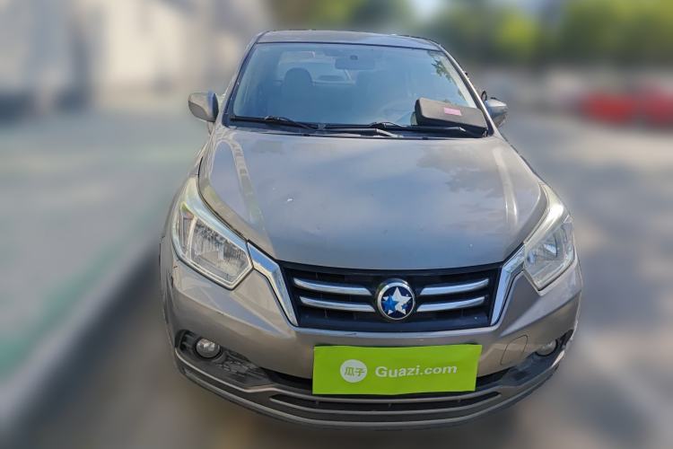 Used Venucia D50 2015 1.6L Automatic Fashion Edition
