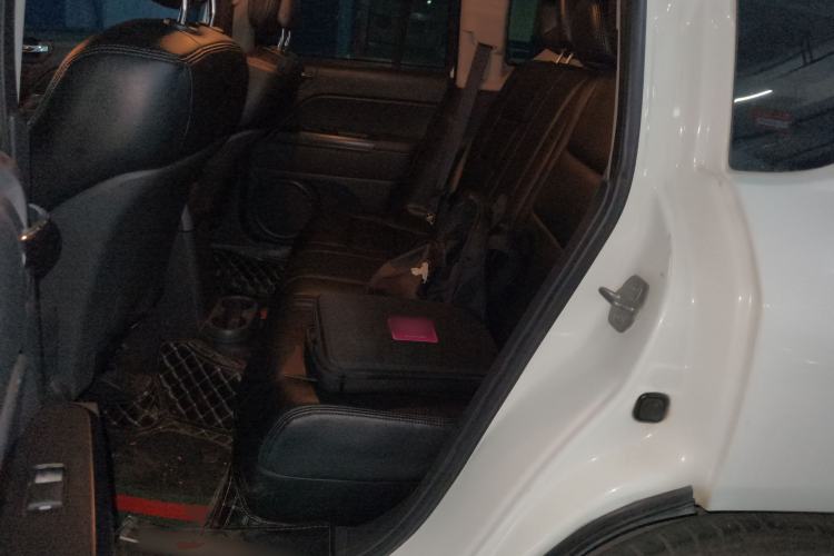 Used Jeep Compass 2013 2.4L four-wheel-drive sport version