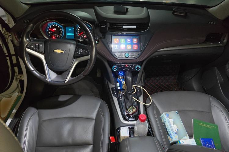 Used Chevrolet Malibu 2017 1.5T Automatic Luxury Edition Center Console