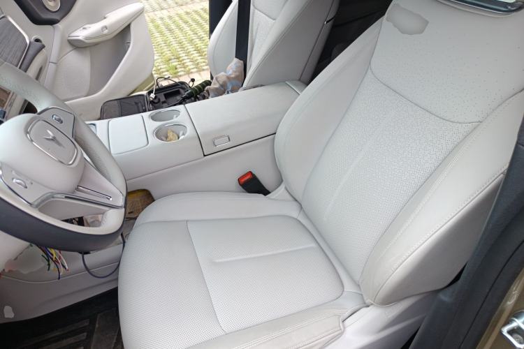 Used VOYAH COURAGE 2025 Model Rear-Drive Qiankun Edition Left Front Seat