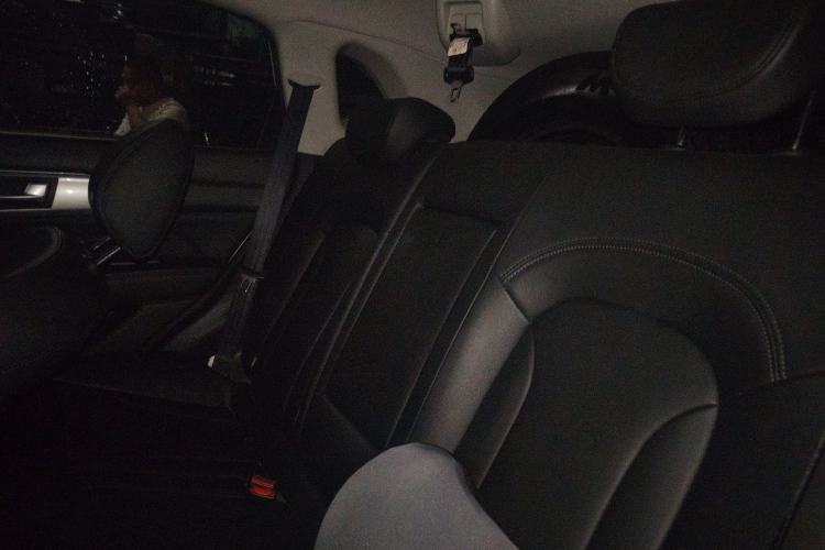 Used Haval H2 2018 Red-Label 1.5T Dual-Clutch Two-Wheel-Drive Elite Model Left Rear Seat