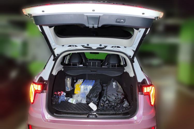 Used Lynk & Co 01 2021 2.0TD Two-Wheel-Drive Pro Trim Trunk