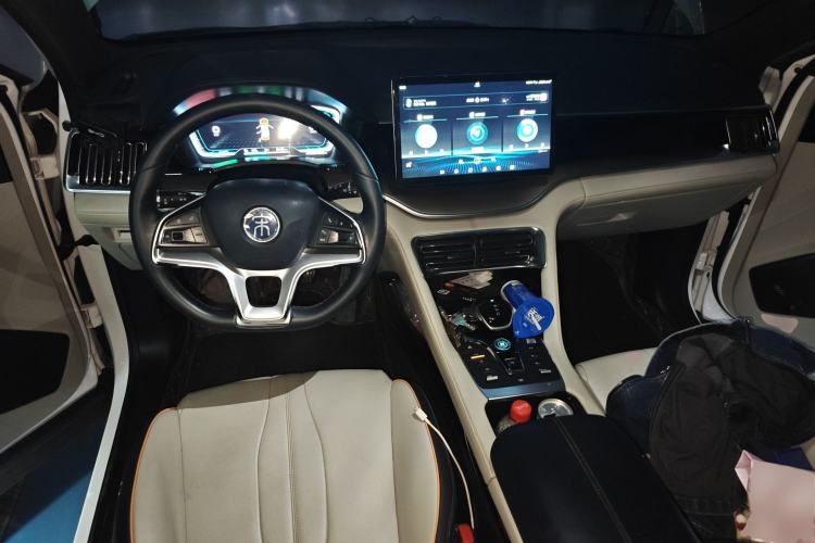 Used BYD Song PLUS New Energy 2021 EV Deluxe Model Center Console