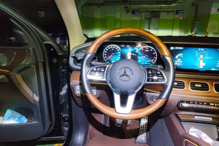 Used Mercedes-Benz GLS 2023 GLS 450 4MATIC Luxury Model Steering Wheel