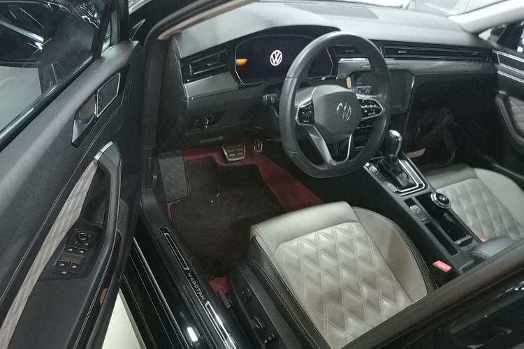 Used Volkswagen Magotan 2023 2 Million Units Limited Edition 330TSI DSG Leading Version
