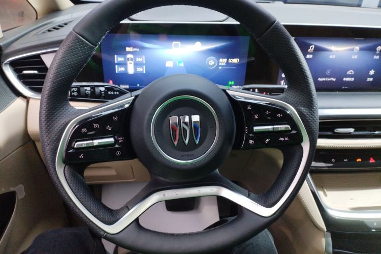 Used Buick GL8 New Energy 2025 Lu Shang Luxury Edition 7-Seater
