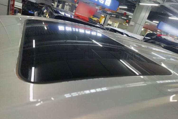 Used Buick GL8 New Energy 2025 Lu Shang Luxury Edition 7-Seater
