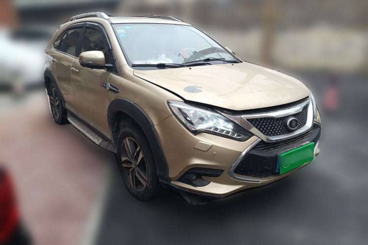 Used BYD Tang New Energy 2015 2.0T Four-Wheel-Drive Flagship Model Front Right 45 Deg