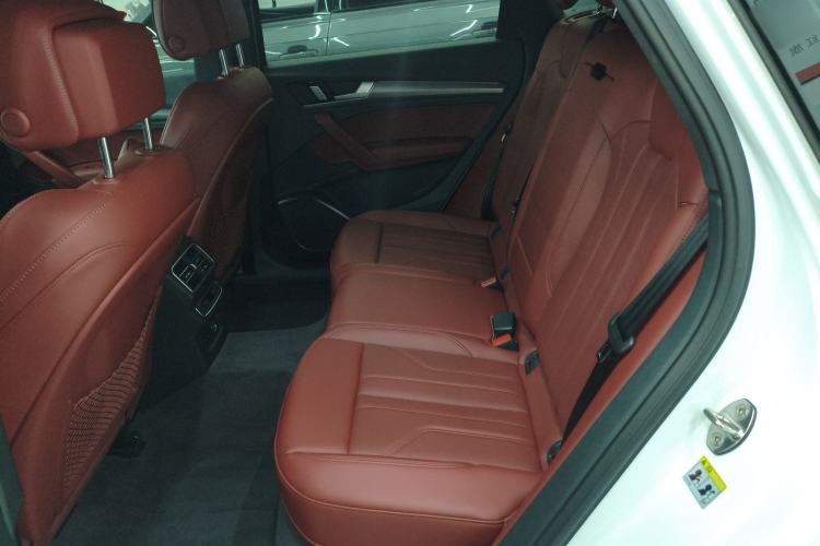 Used Audi Q5L 2025 quattro 45th Anniversary Edition 40 TFSI Luxury Dynamic Model
